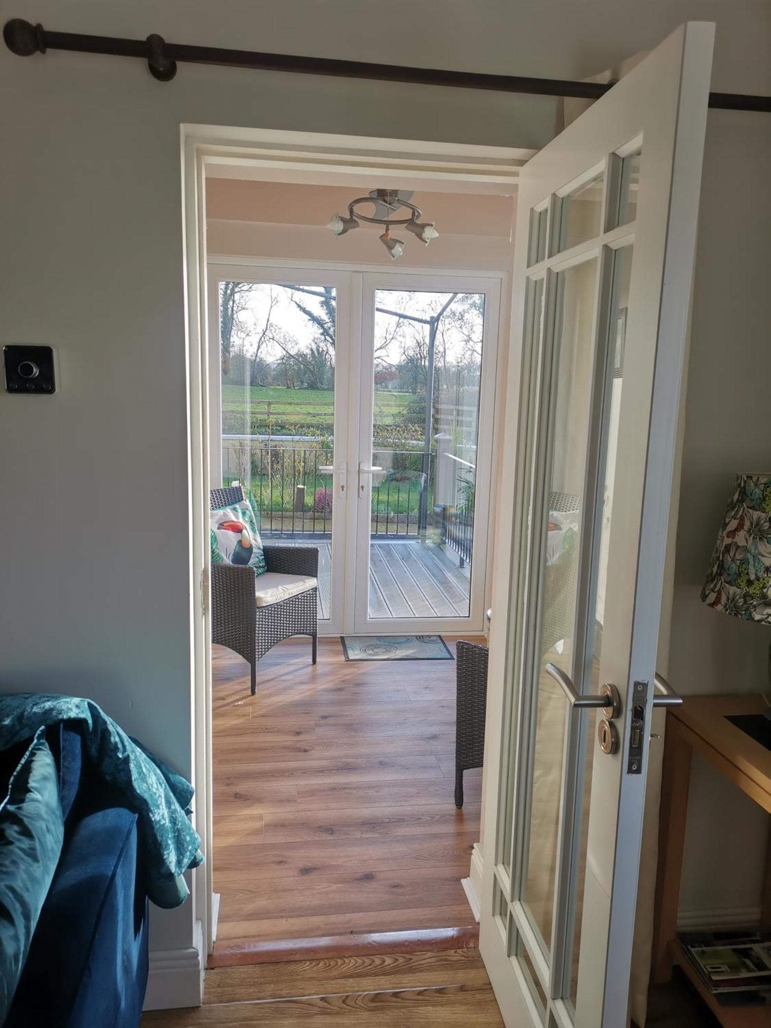 Tranquil Unit Close To Kells Килкени Екстериор снимка